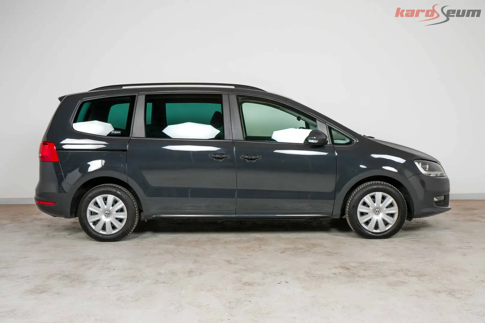 Vehicle image, number 4