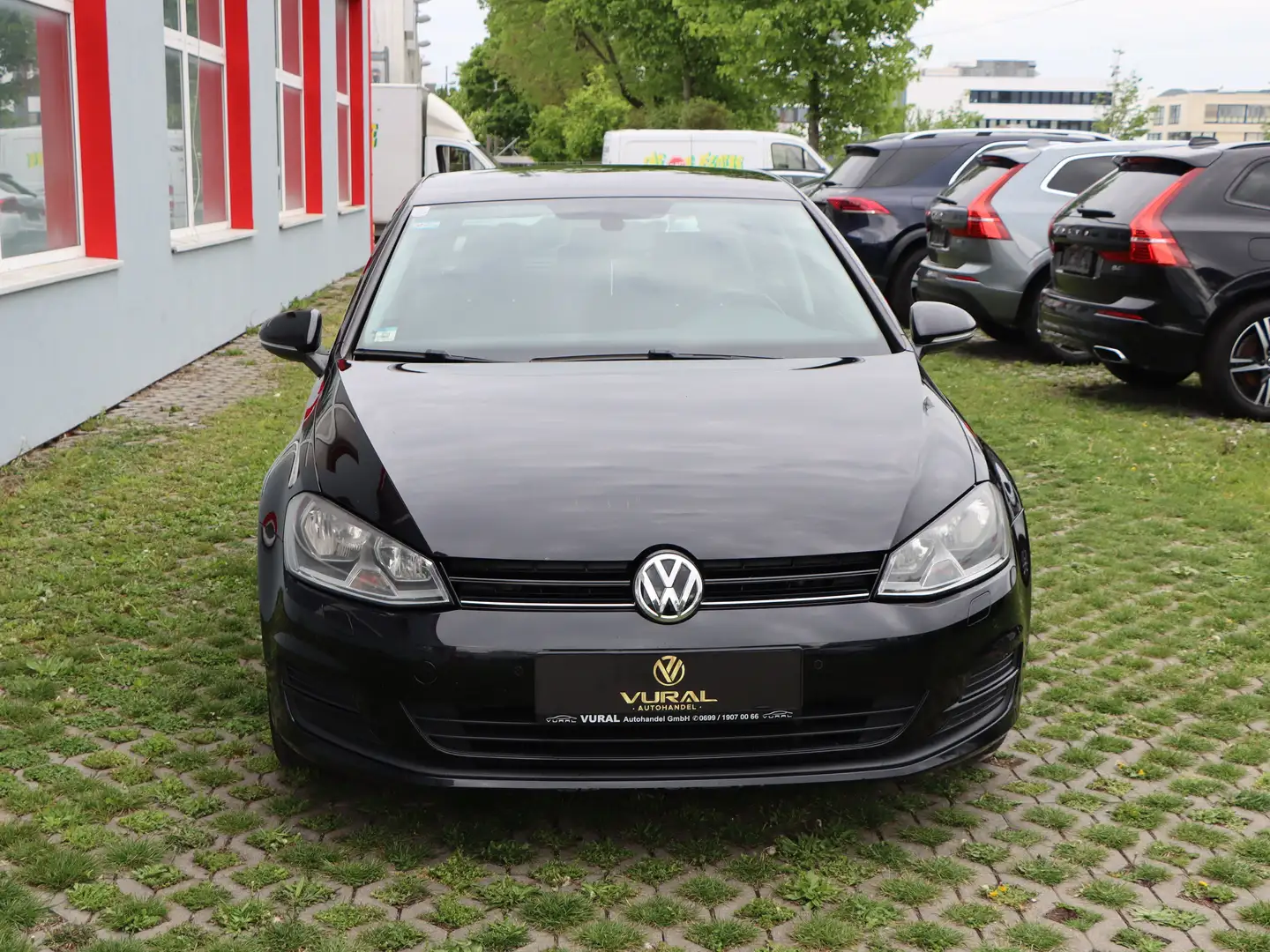 Vehicle image, number 3