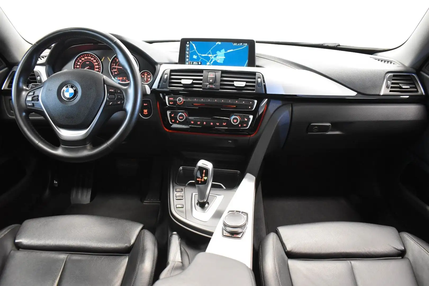 Vehicle image, number 11