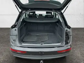Vehicle image thumbnail, number 9