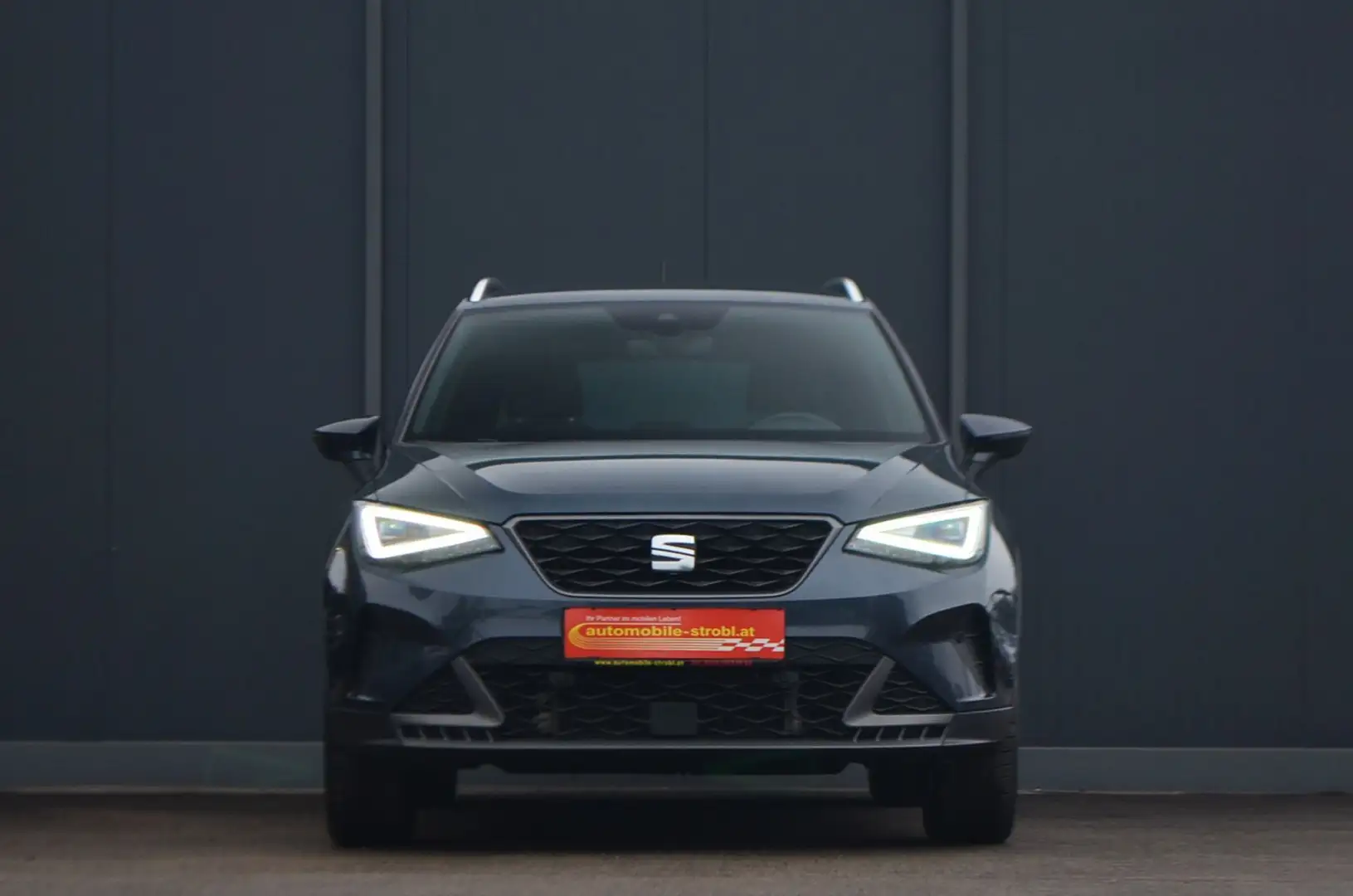 Vehicle image, number 2
