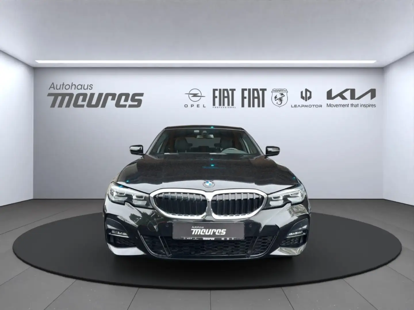 Vehicle image, number 6