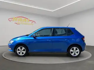 Vehicle image thumbnail, number 8