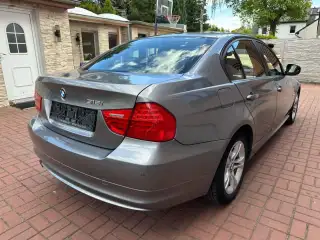 Vehicle image thumbnail, number 4