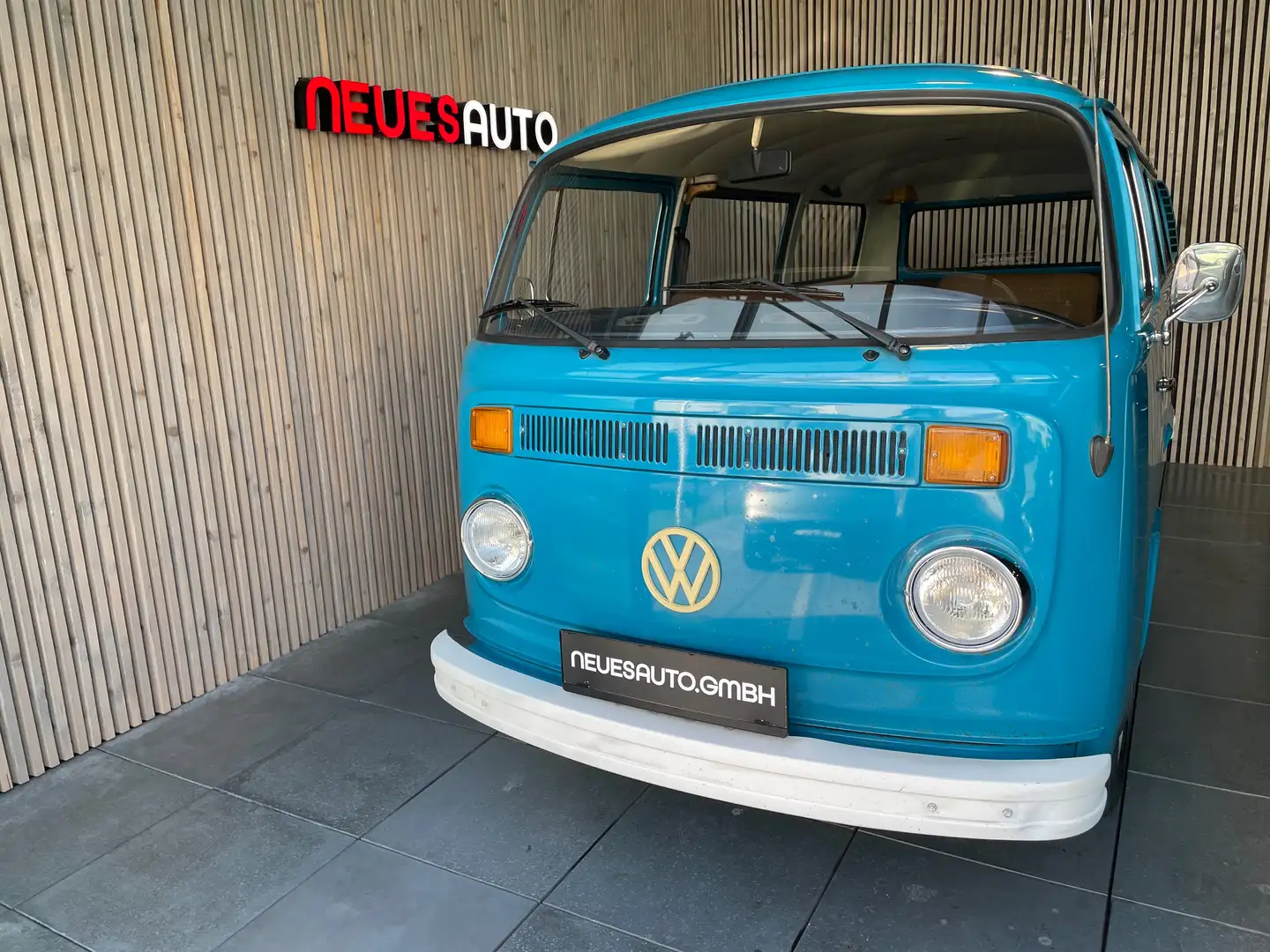 Vehicle image, number 2