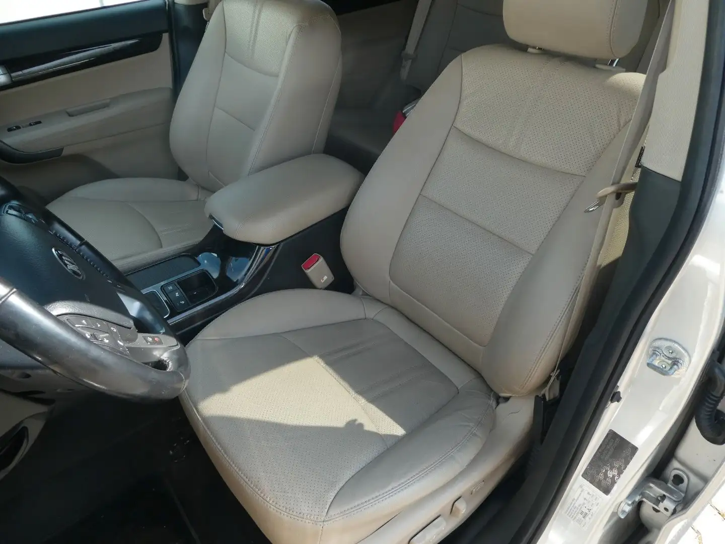 Vehicle image, number 9