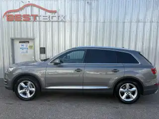 Vehicle image thumbnail, number 8