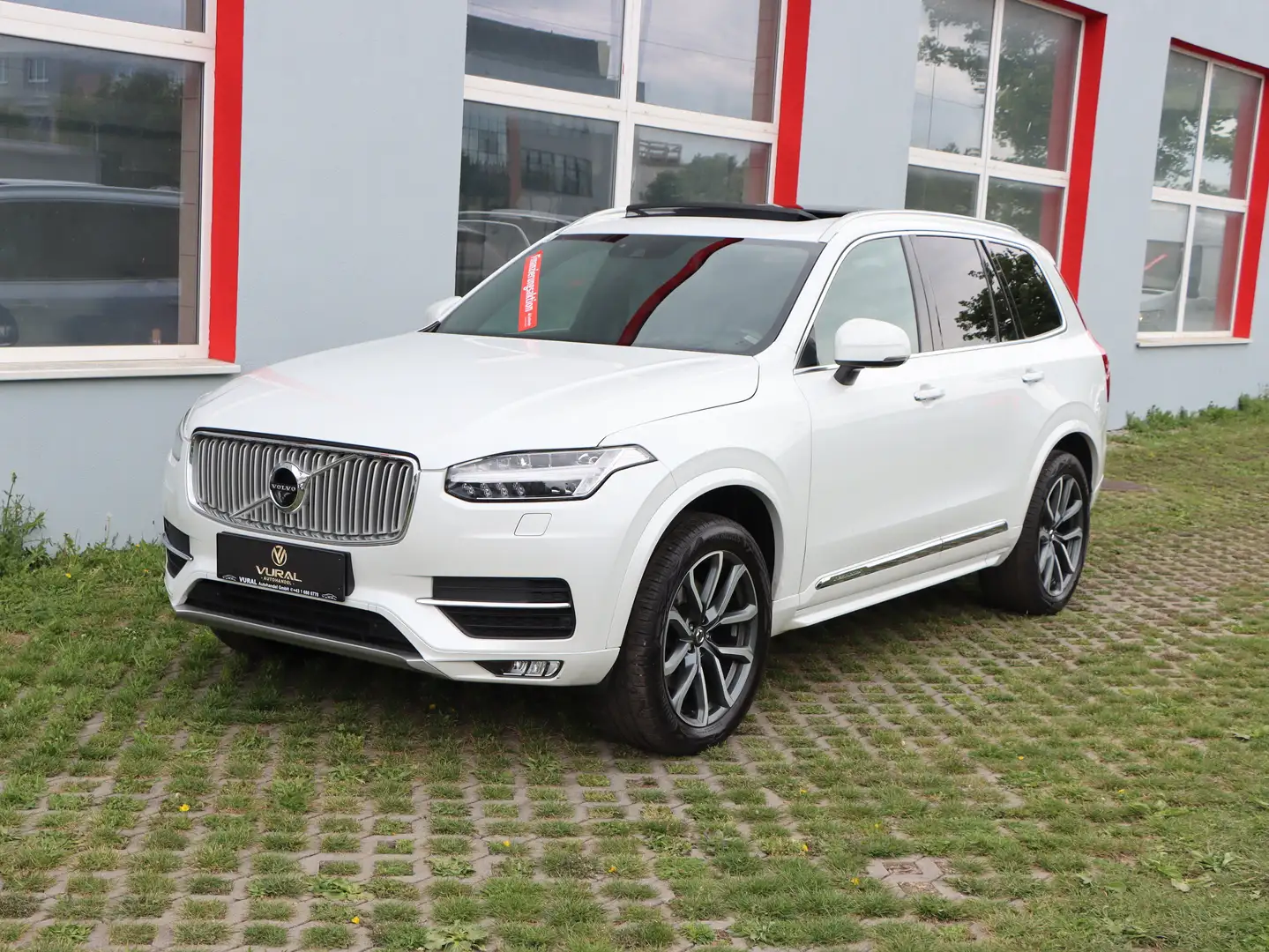 Vehicle image, number 2