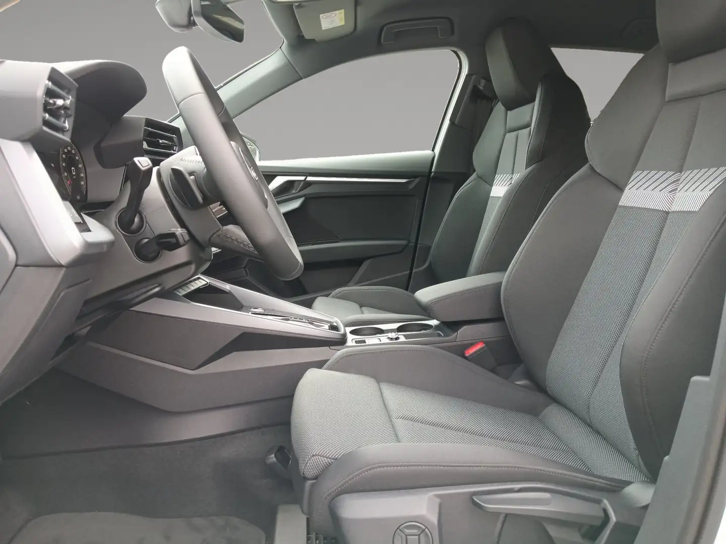 Vehicle image, number 9