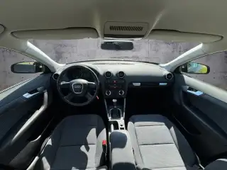 Vehicle image thumbnail, number 9