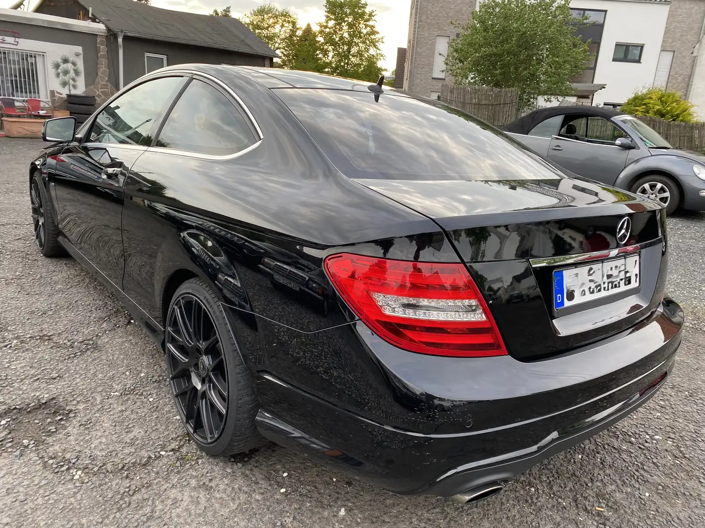 Vehicle image, number 7