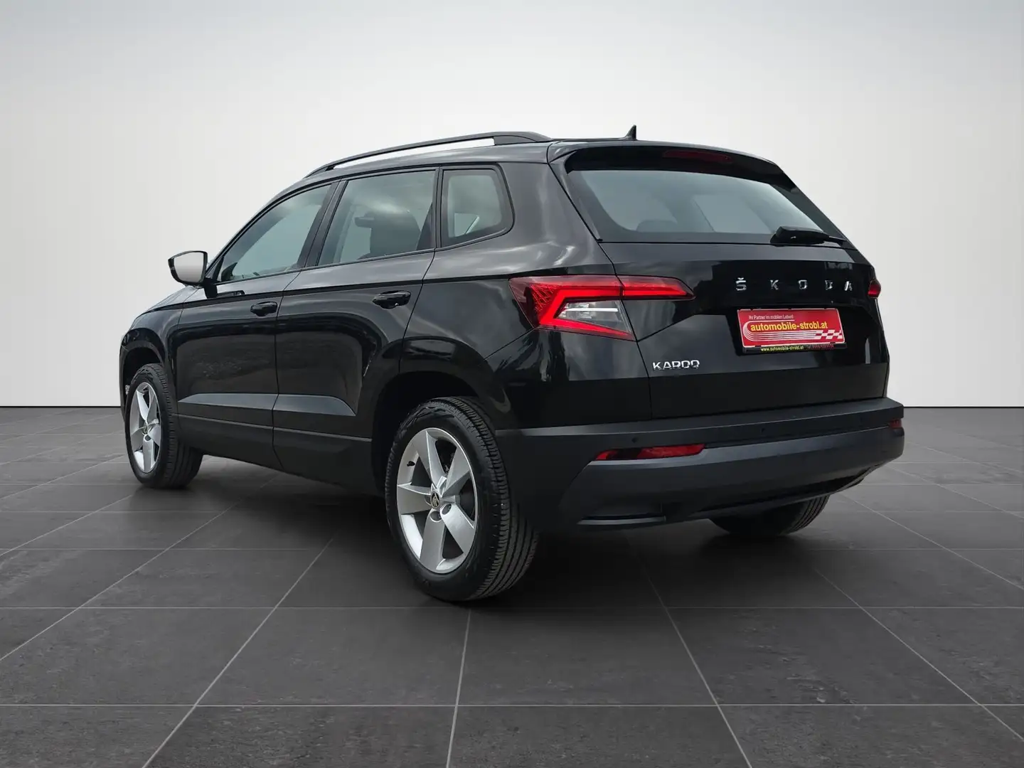 Vehicle image, number 3