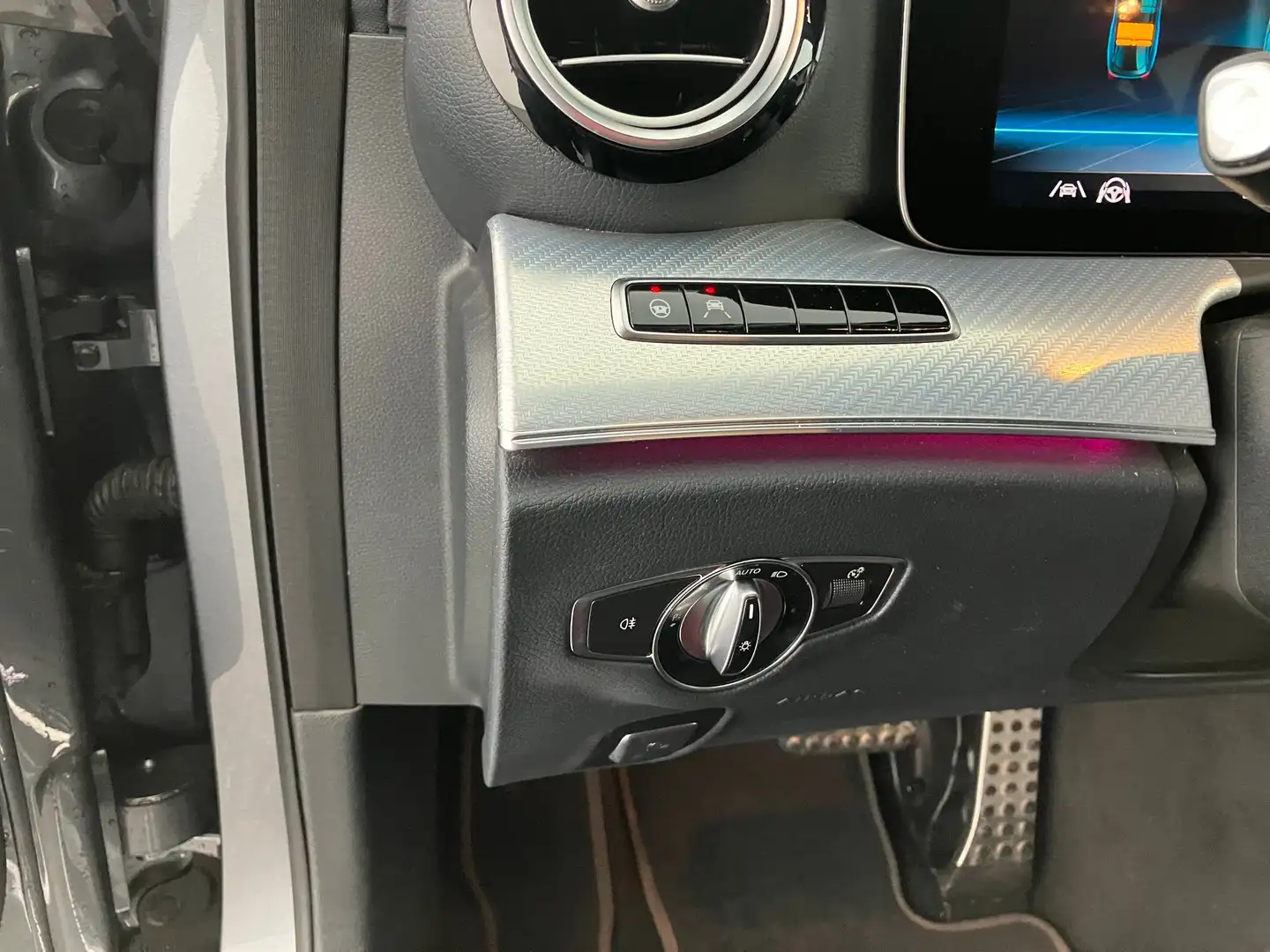 Vehicle image, number 8