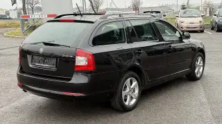 Vehicle image thumbnail, number 5