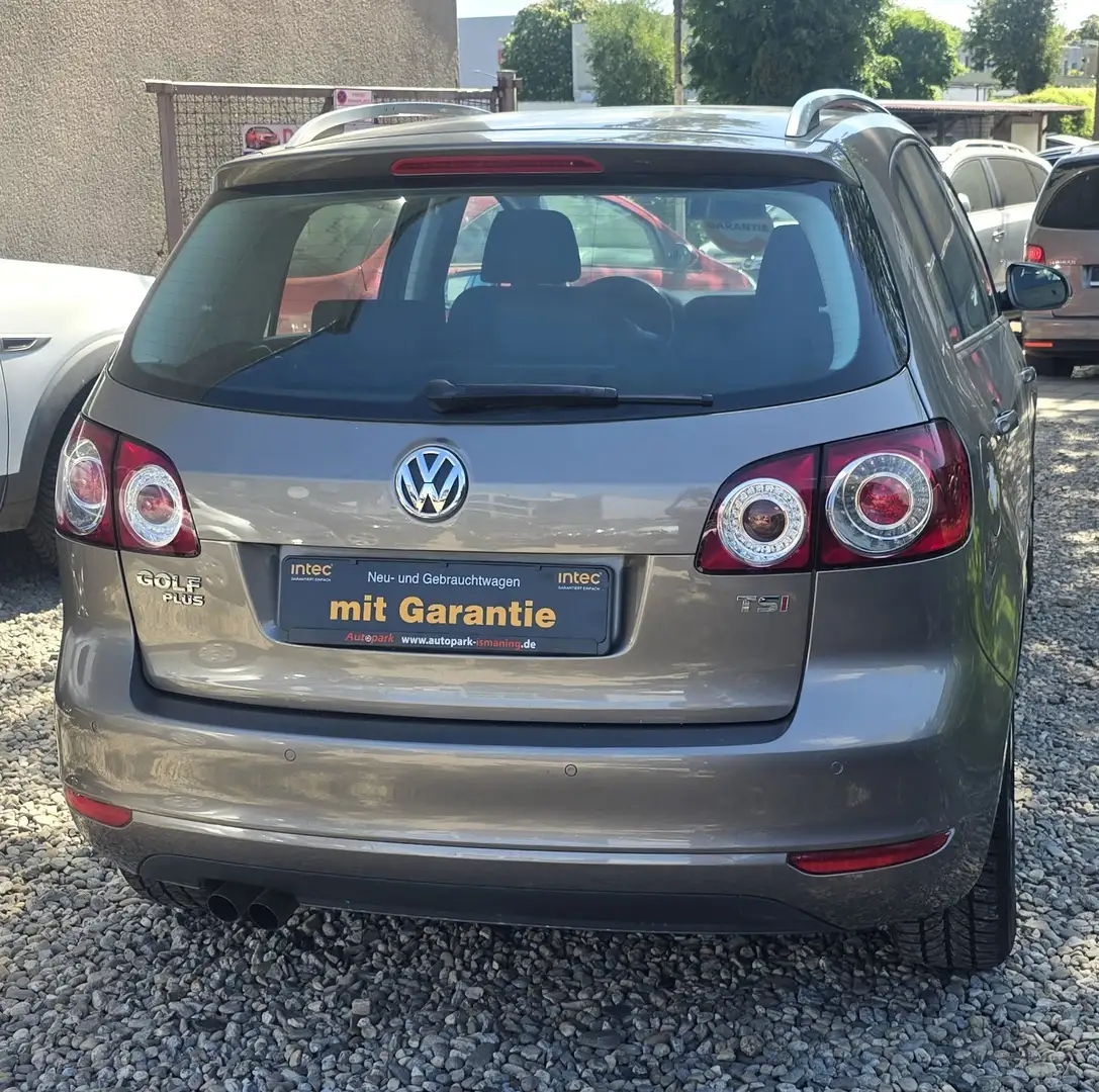 Vehicle image, number 8