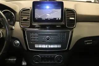 Vehicle image thumbnail, number 6