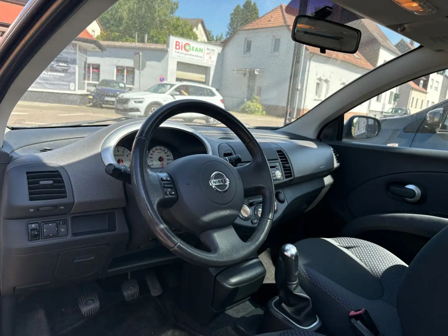 Vehicle image, number 4