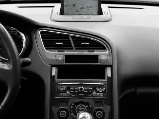 Vehicle image thumbnail, number 12