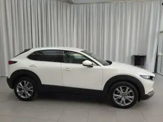 Vehicle image thumbnail, number 4