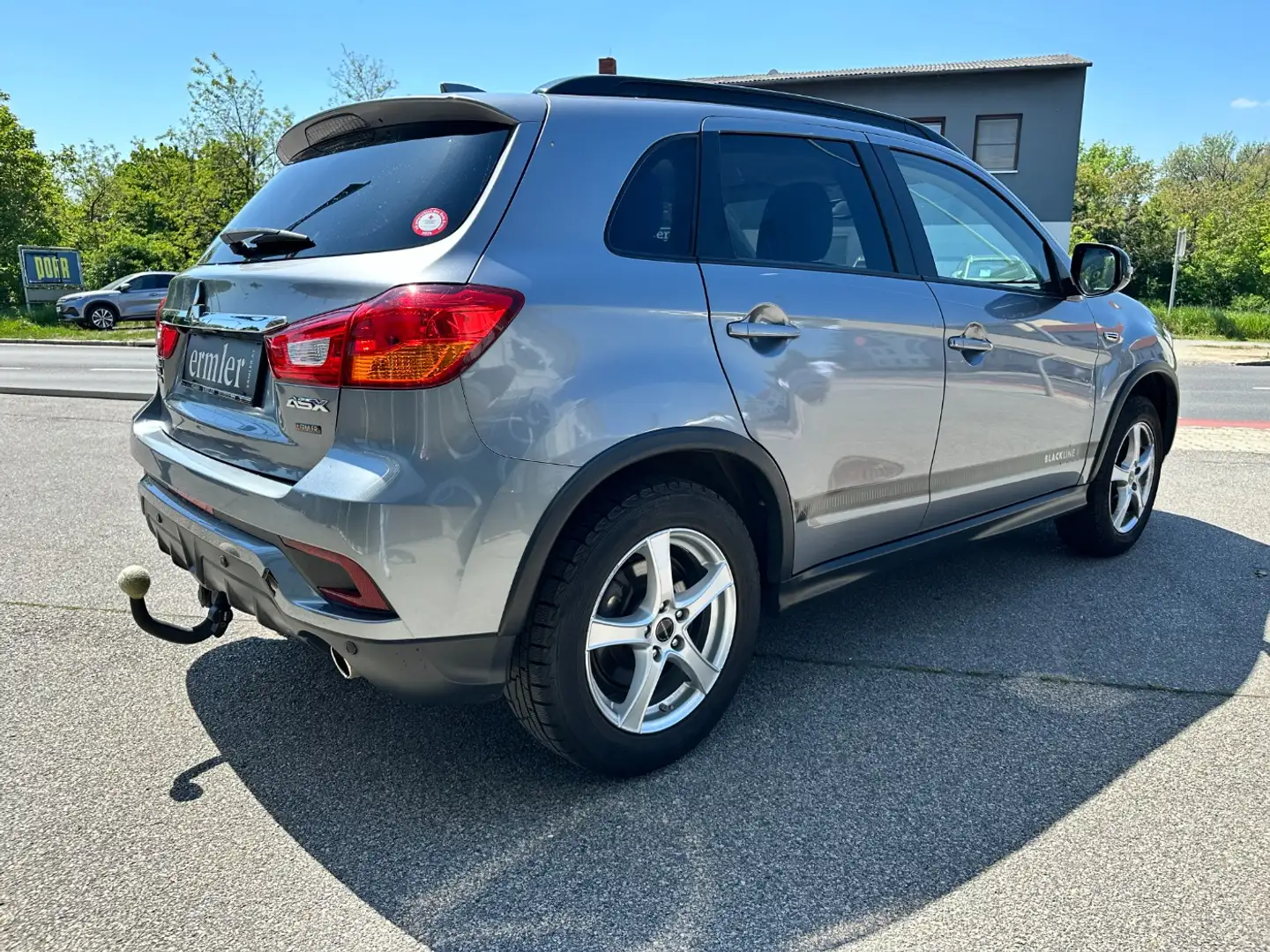 Vehicle image, number 5