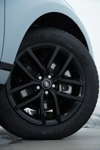 Vehicle image thumbnail, number 9