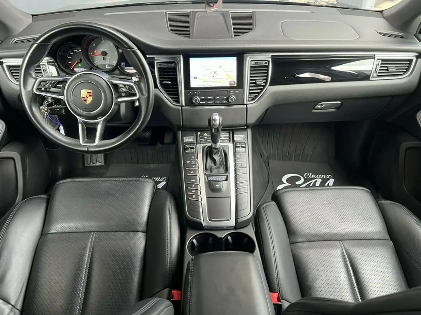 Vehicle image, number 14