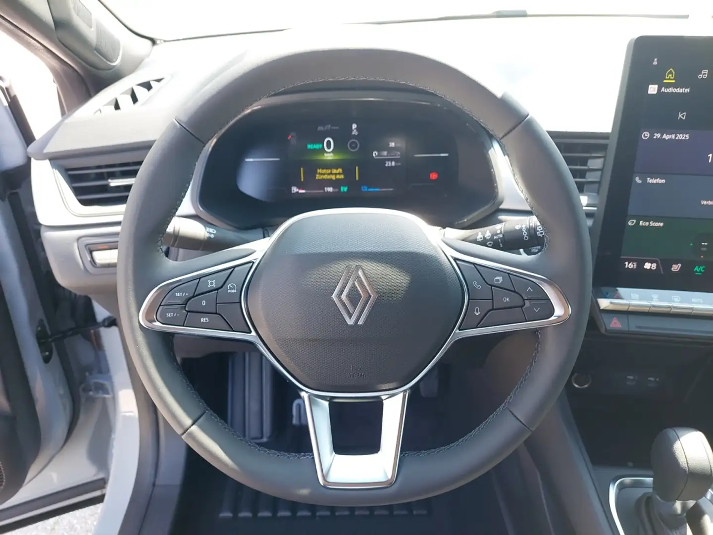 Vehicle image, number 12