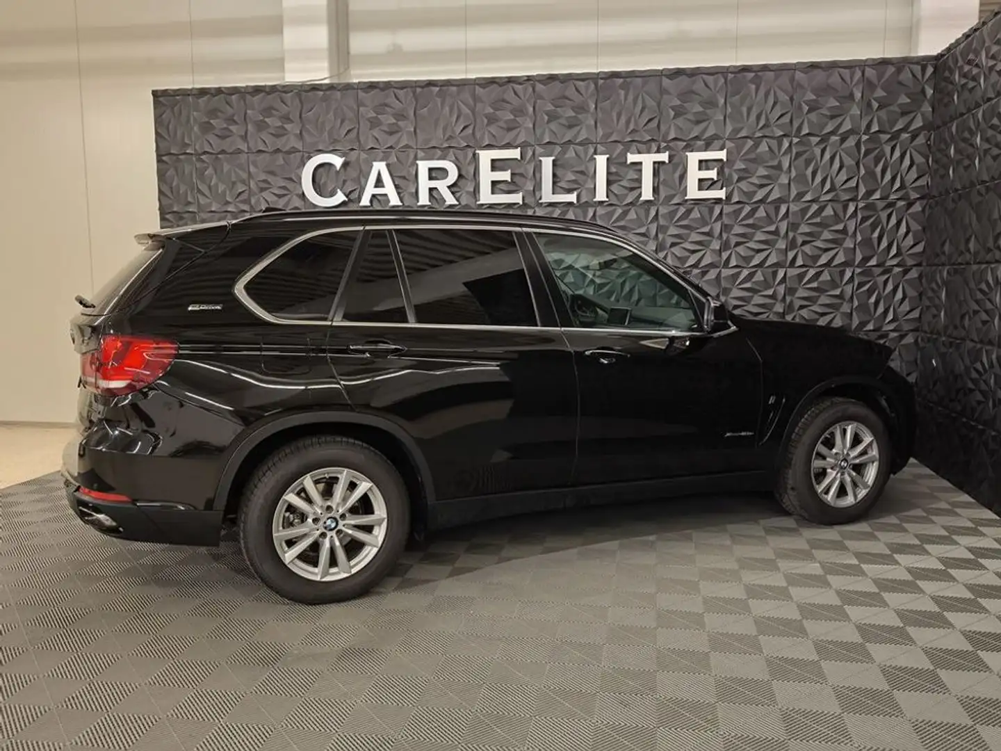 Vehicle image, number 18