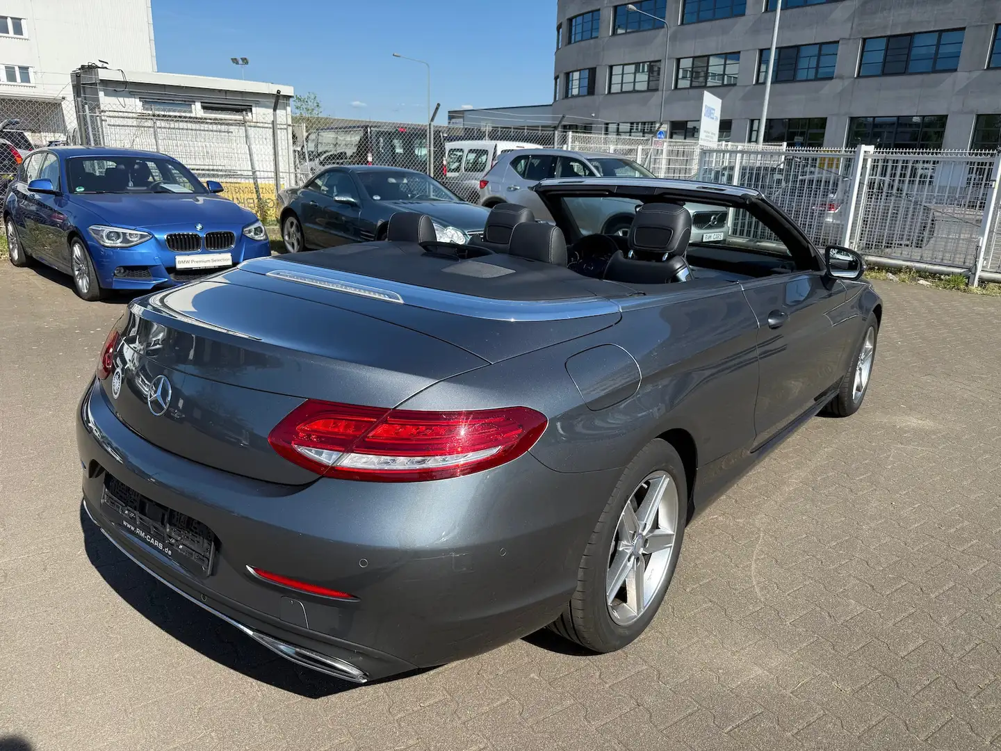 Vehicle image, number 3