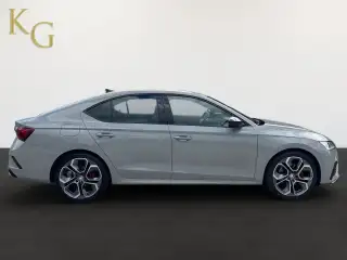 Vehicle image thumbnail, number 9