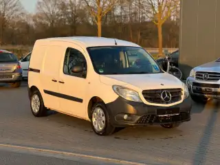 Vehicle image thumbnail, number 3