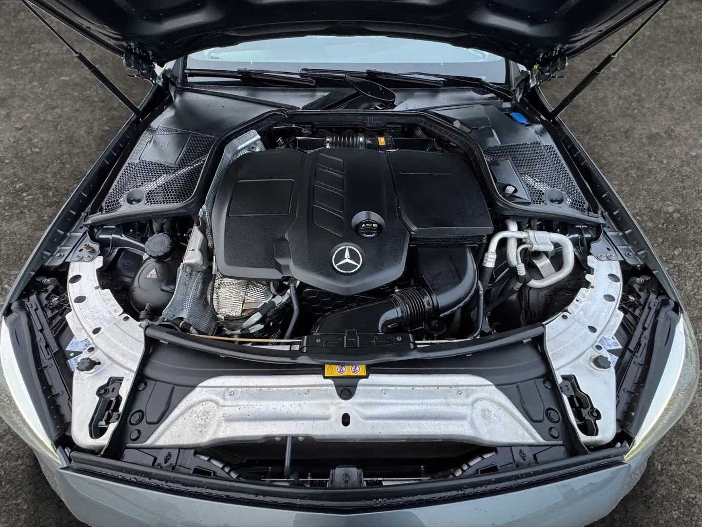 Vehicle image, number 14