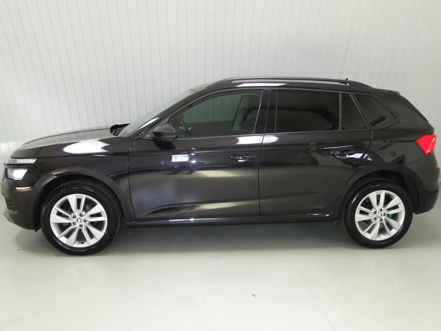 Vehicle image, number 5