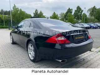 Vehicle image thumbnail, number 7