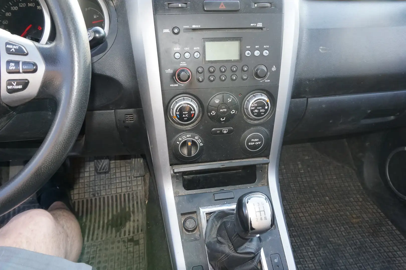 Vehicle image, number 19