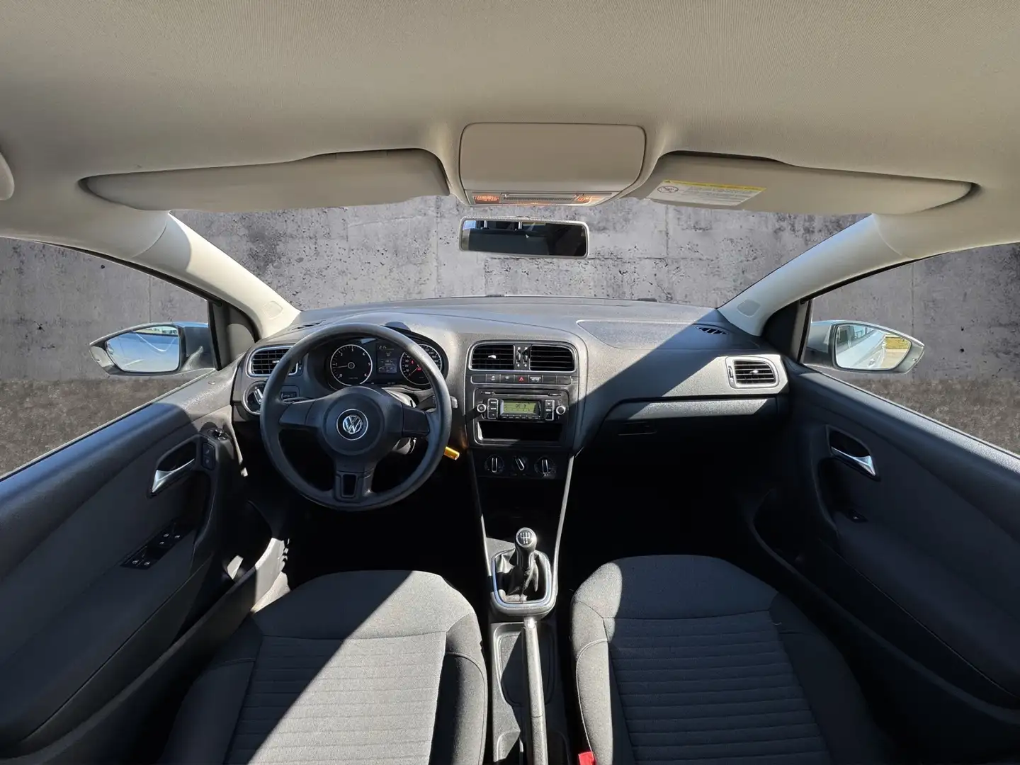 Vehicle image, number 9
