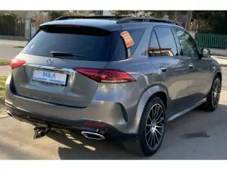 Vehicle image thumbnail, number 4