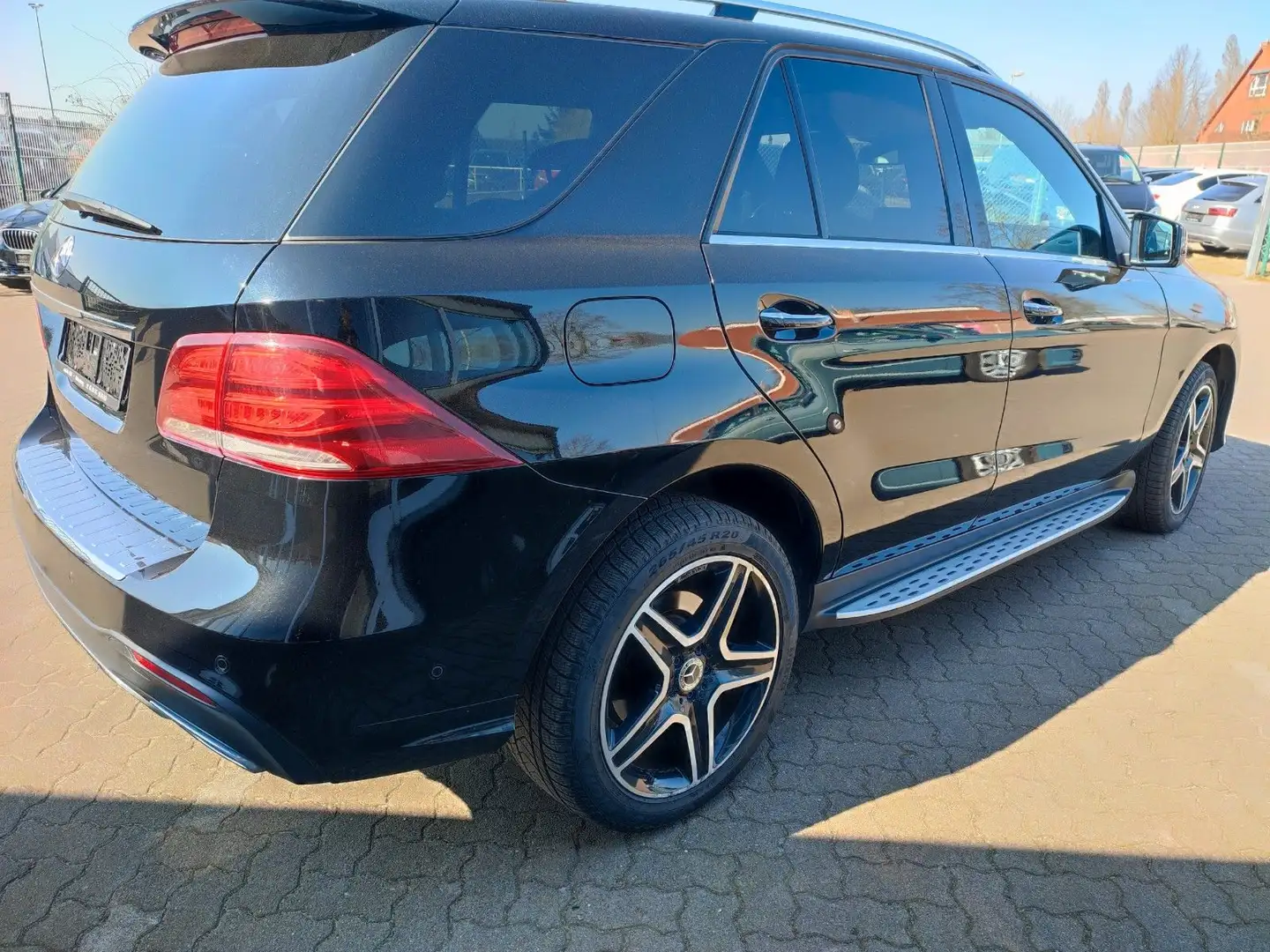 Vehicle image, number 5