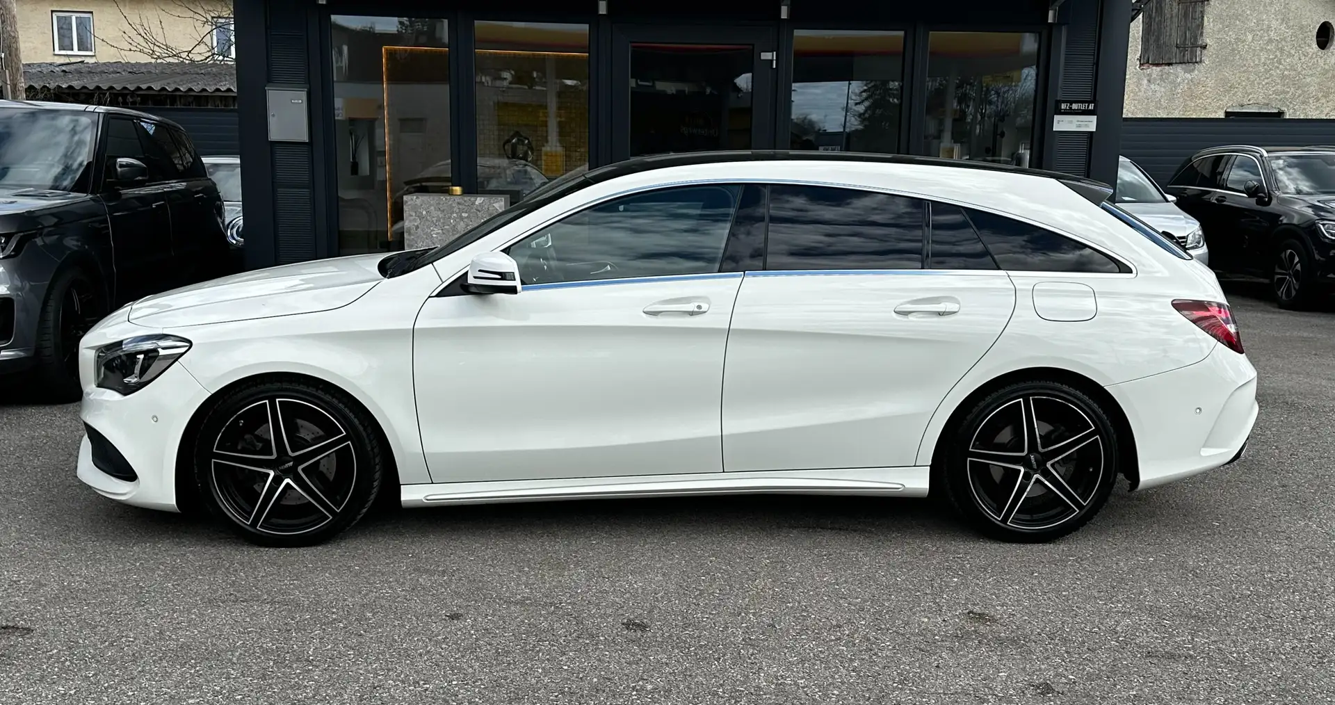 Vehicle image, number 6
