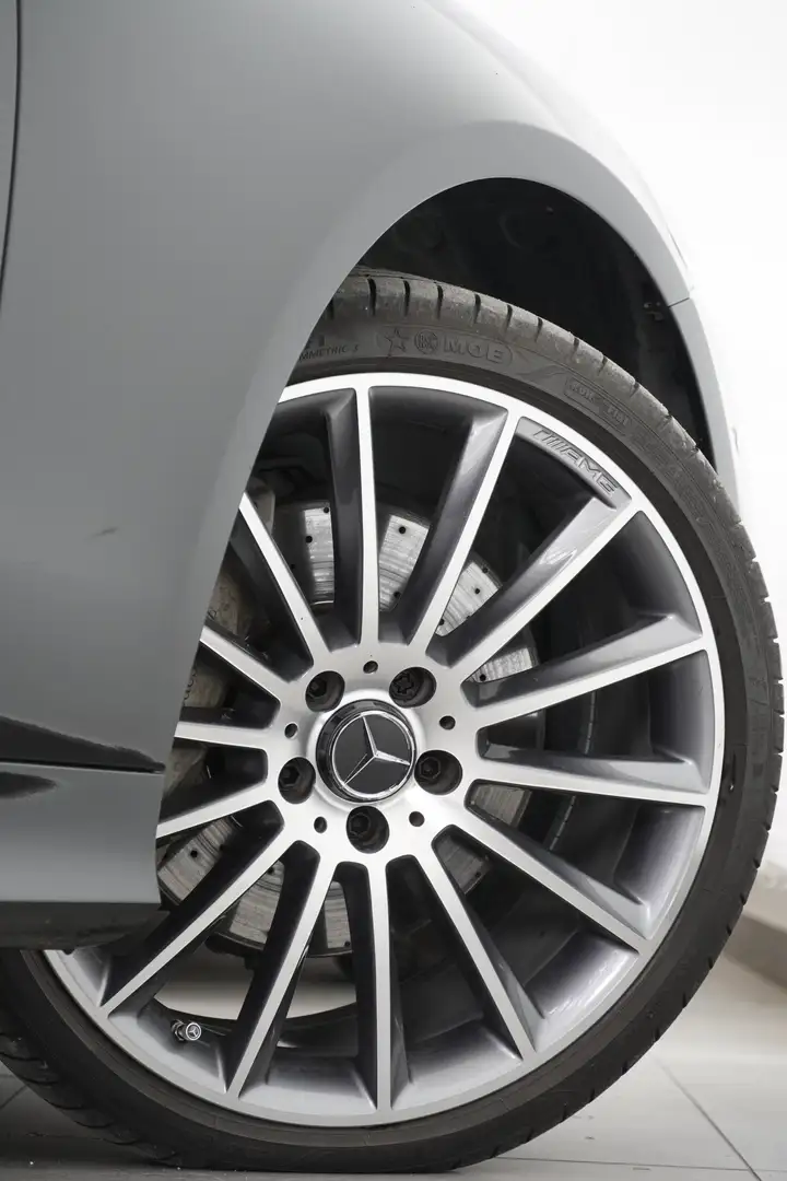 Vehicle image, number 9