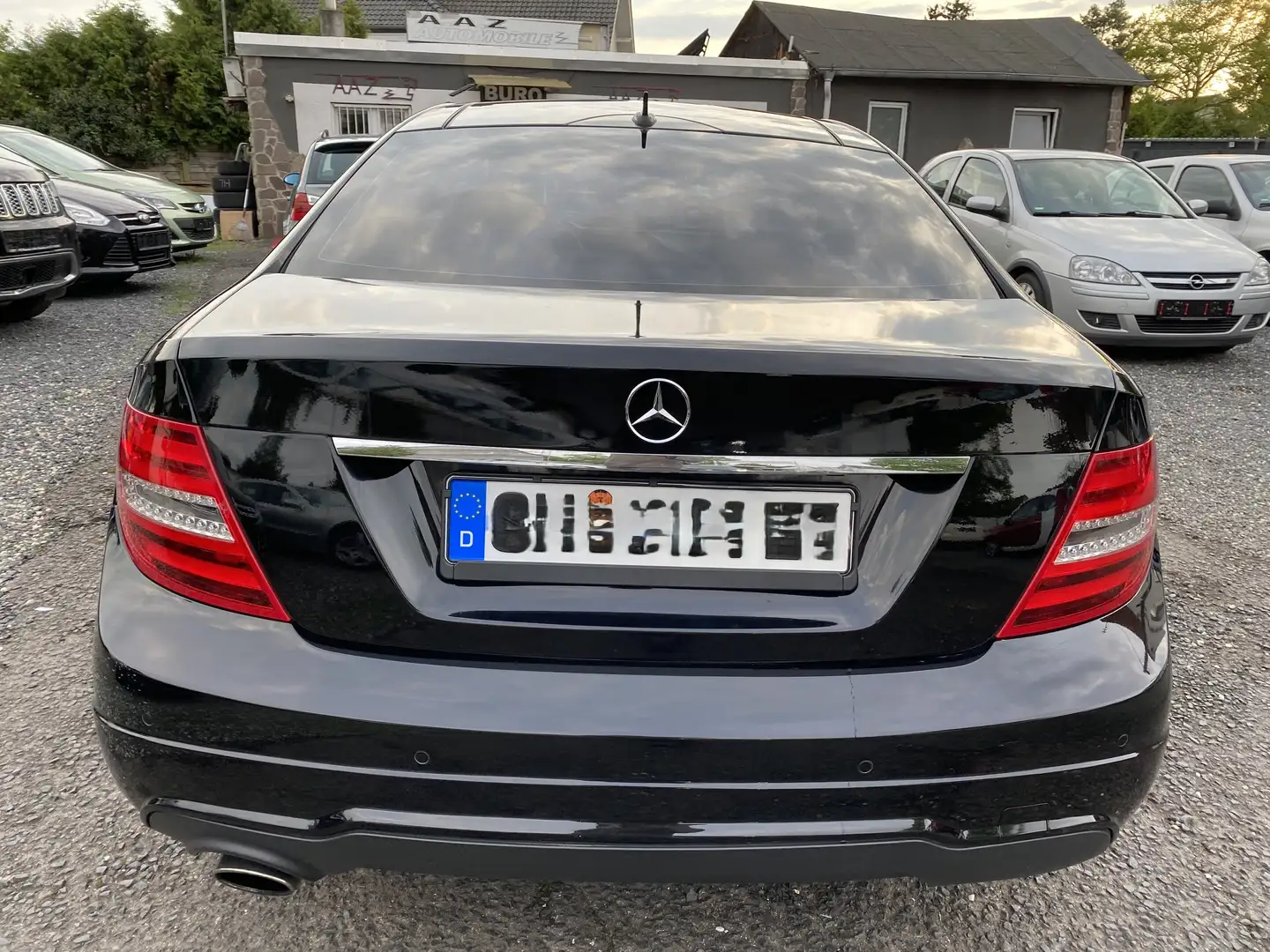 Vehicle image, number 6