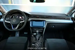 Vehicle image thumbnail, number 9