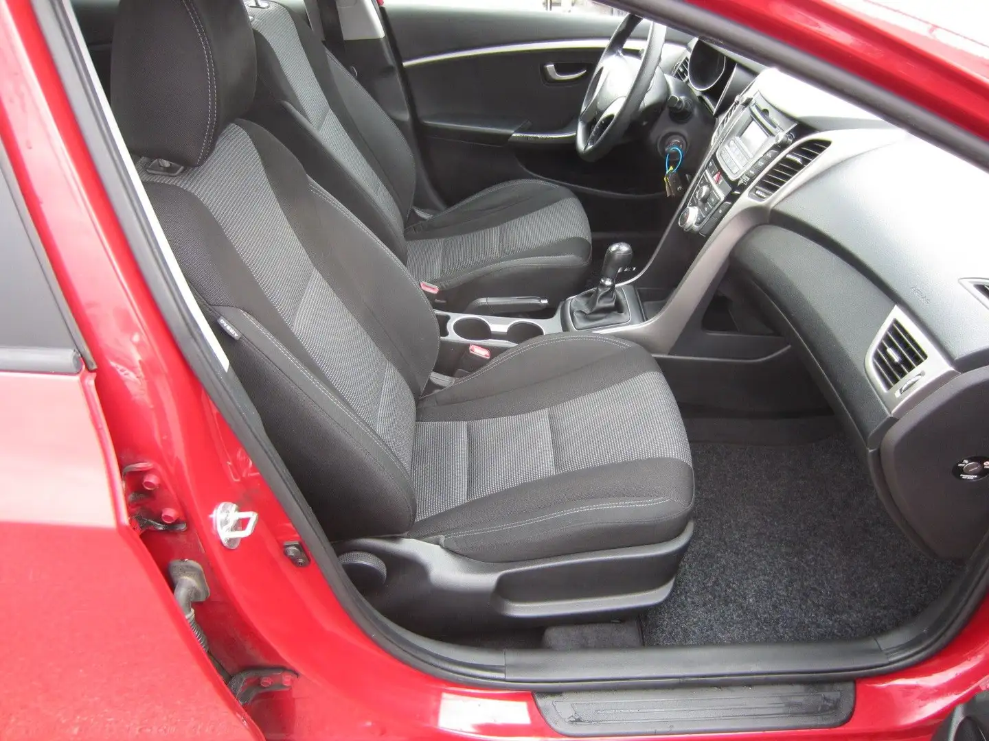 Vehicle image, number 6