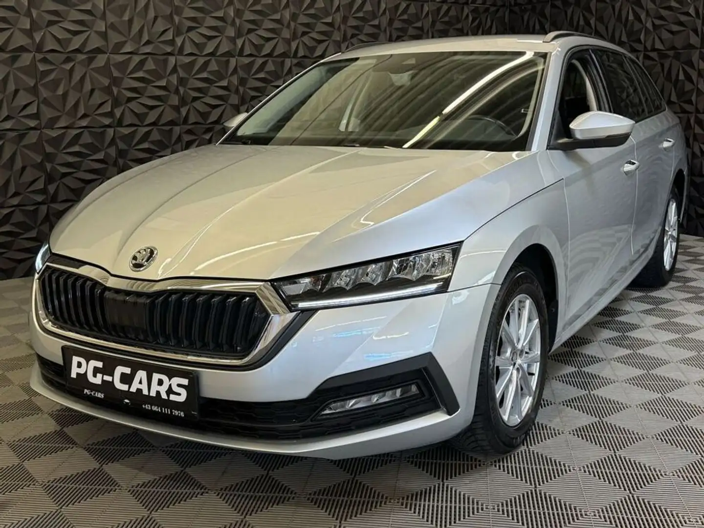 Vehicle image, number 1