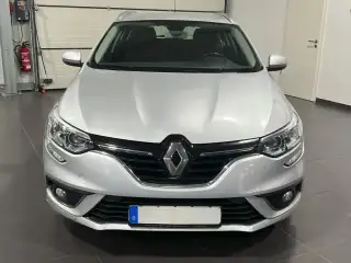 Vehicle image thumbnail, number 4