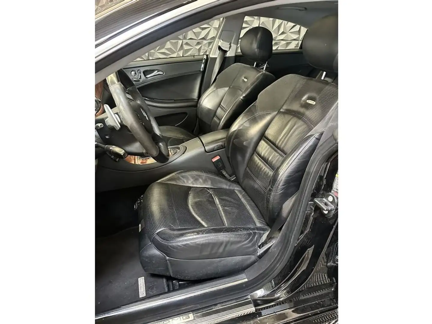 Vehicle image, number 9