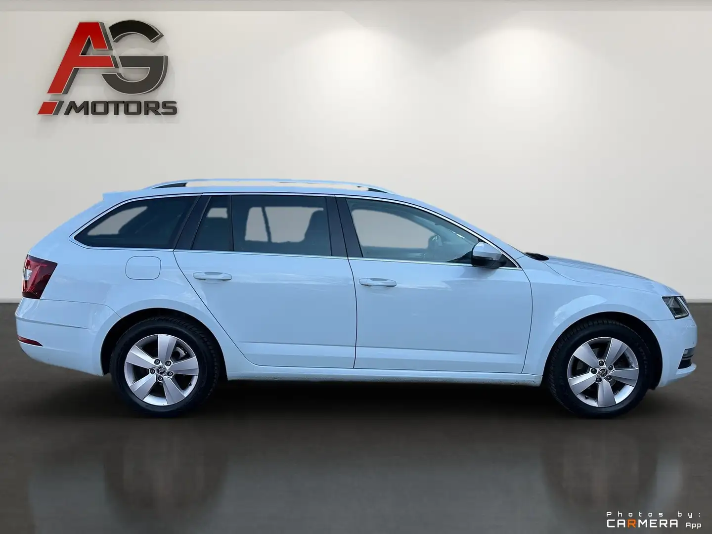 Vehicle image, number 4