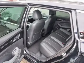 Vehicle image thumbnail, number 8