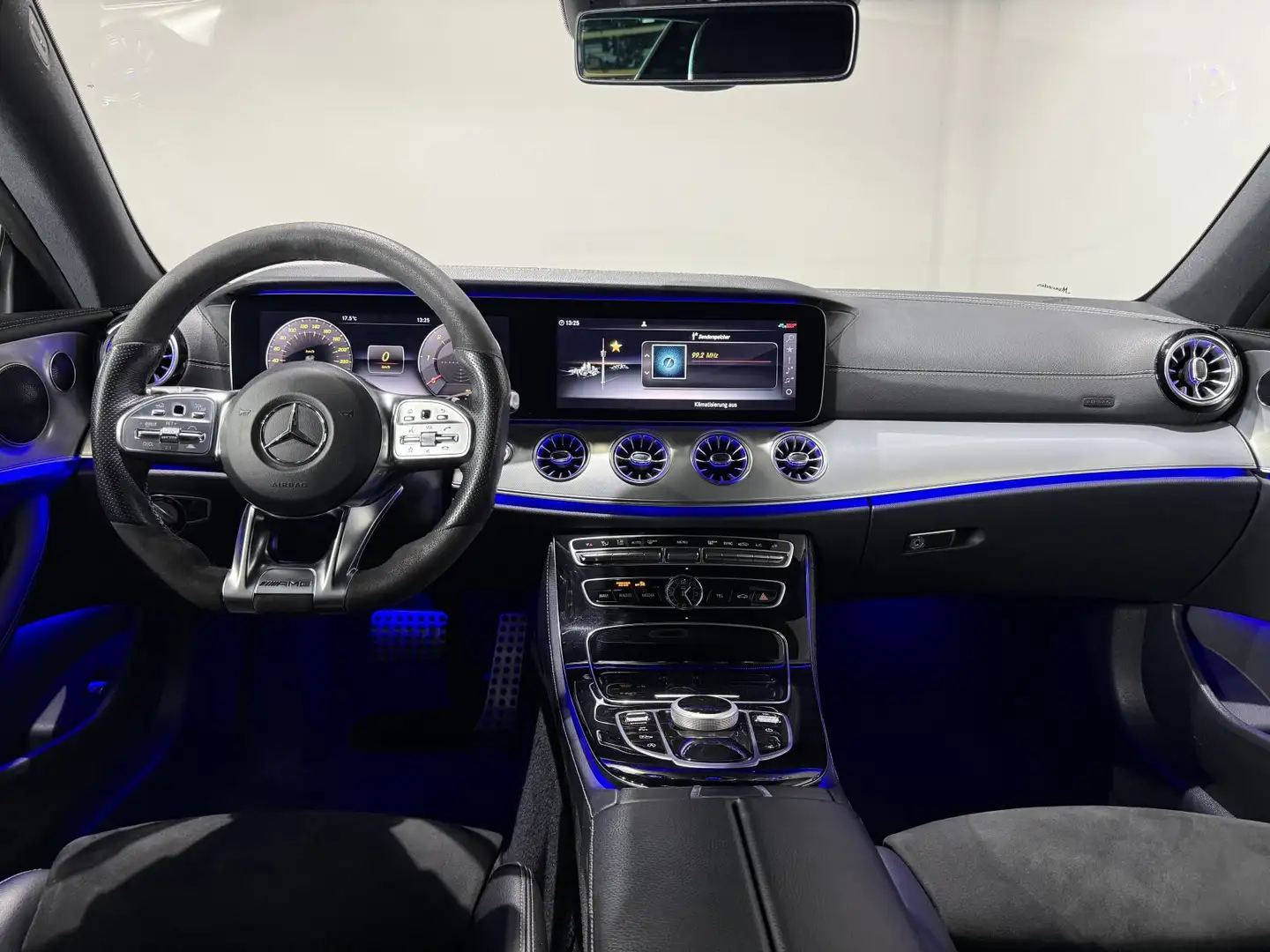 Vehicle image, number 20