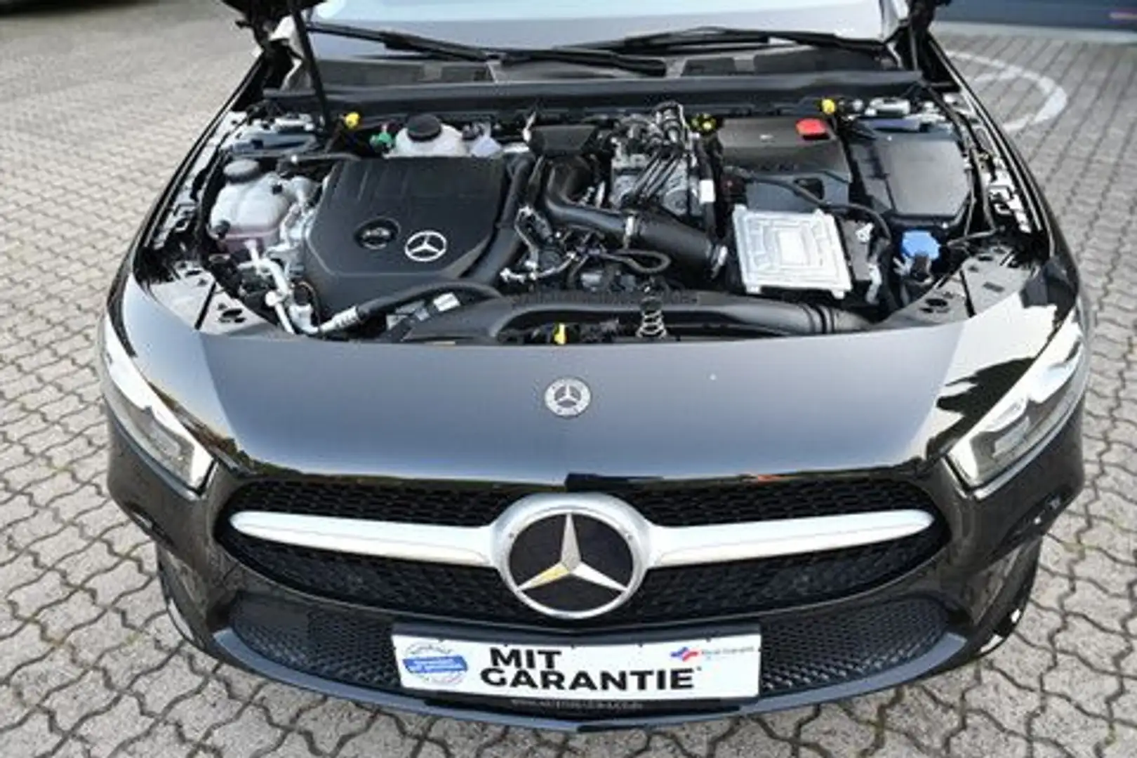 Vehicle image, number 19